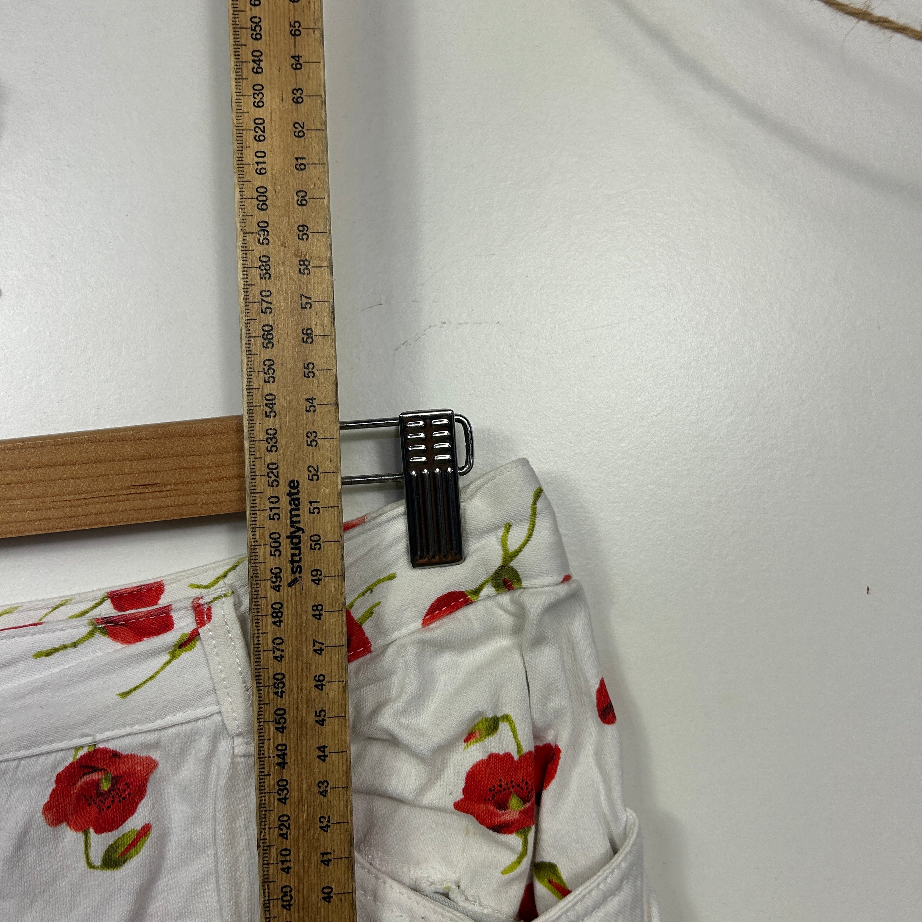 Yarra Trail White Poppy Floral Shorts - Size 14 - Image 5